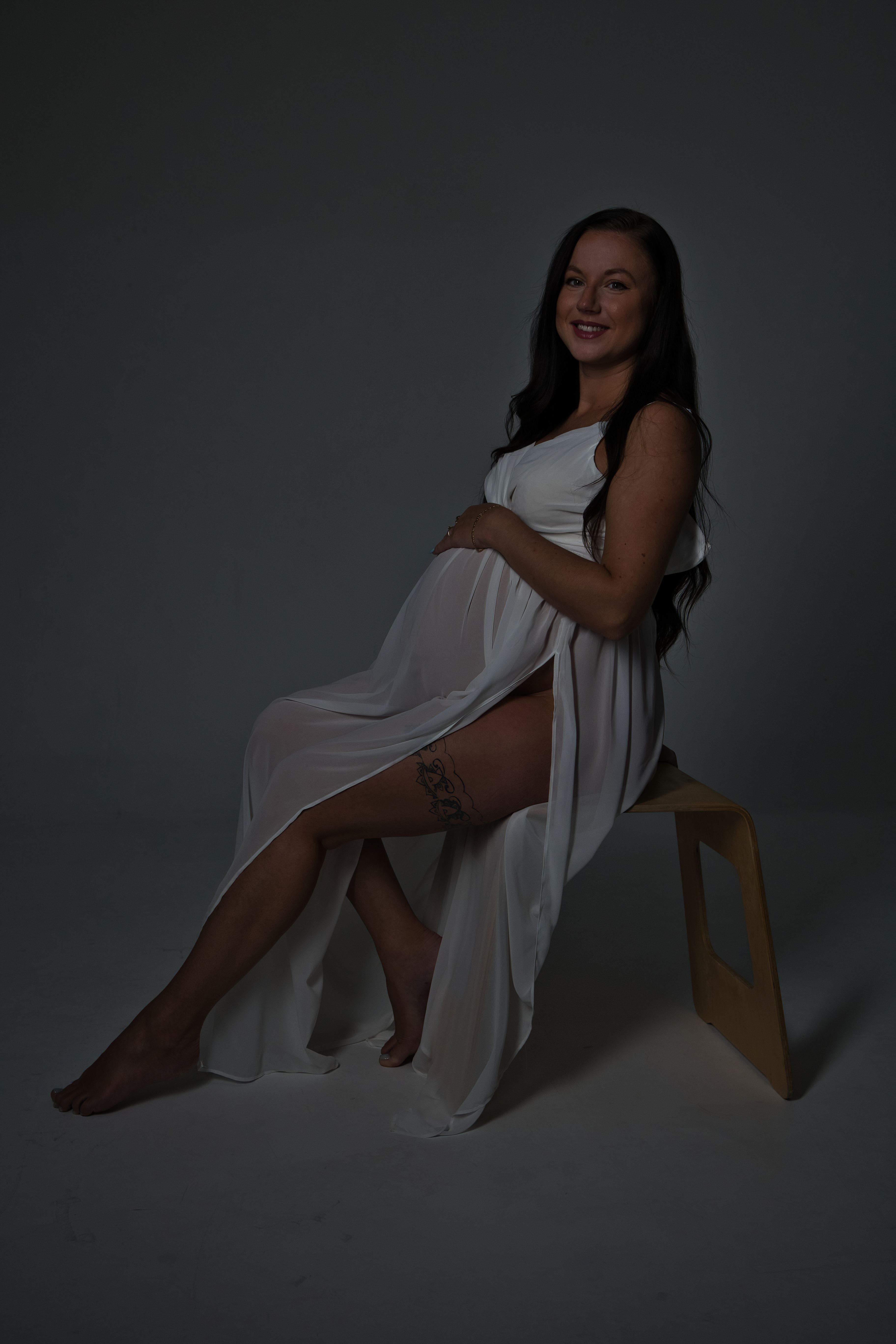 Babybauch Fotoshooting Studio Göppingen elegant