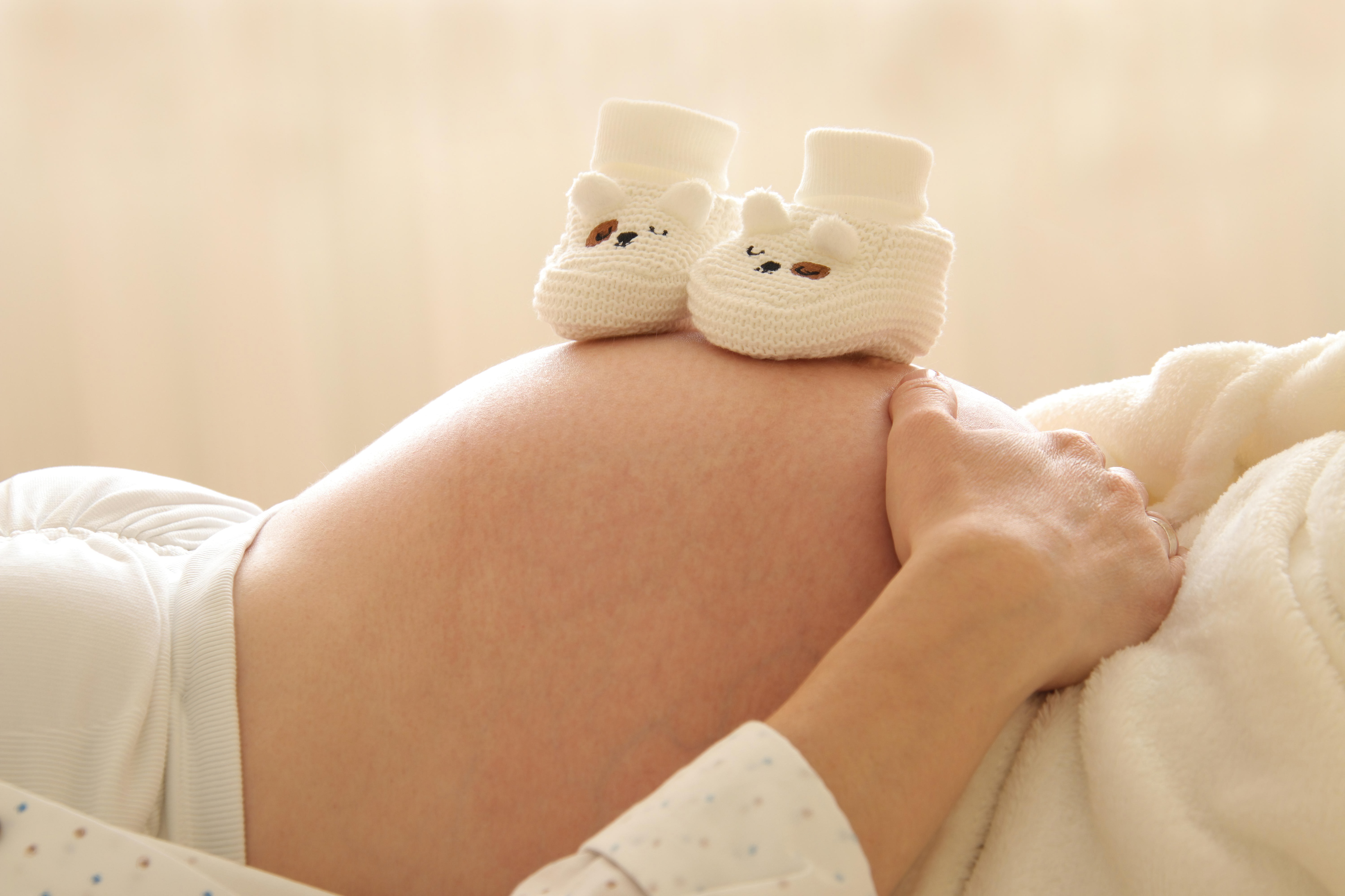 Babybauch Shooting Göppingen – Sascha Blei Fotografie